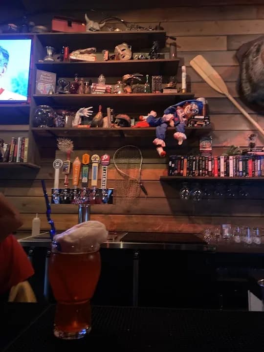 Slashers Axe Throwing & Ales image 5