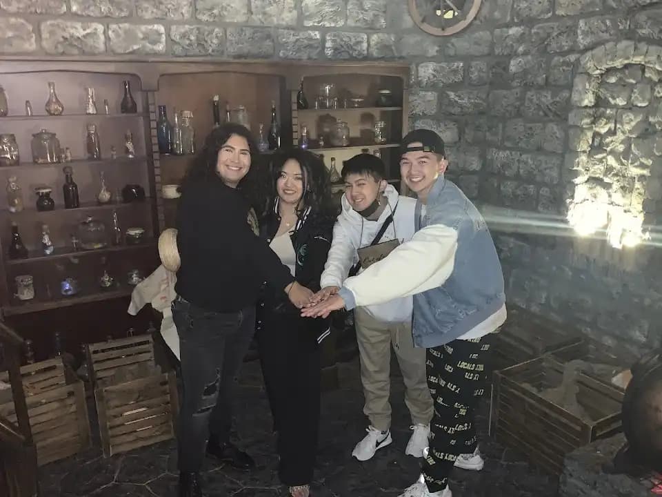 QUEST ROOM - Hollywood Escape Rooms image 8