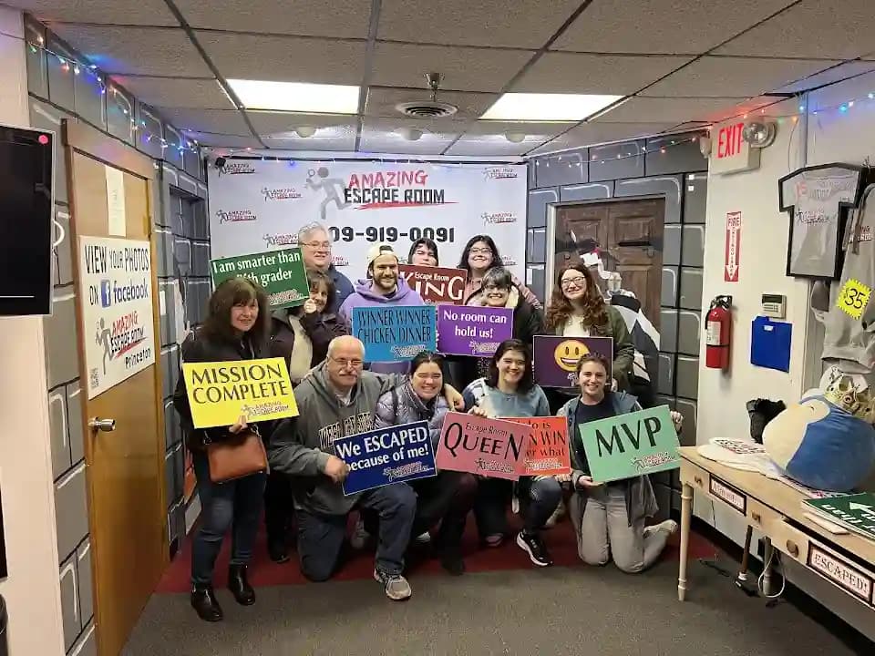 Amazing Escape Room image 4
