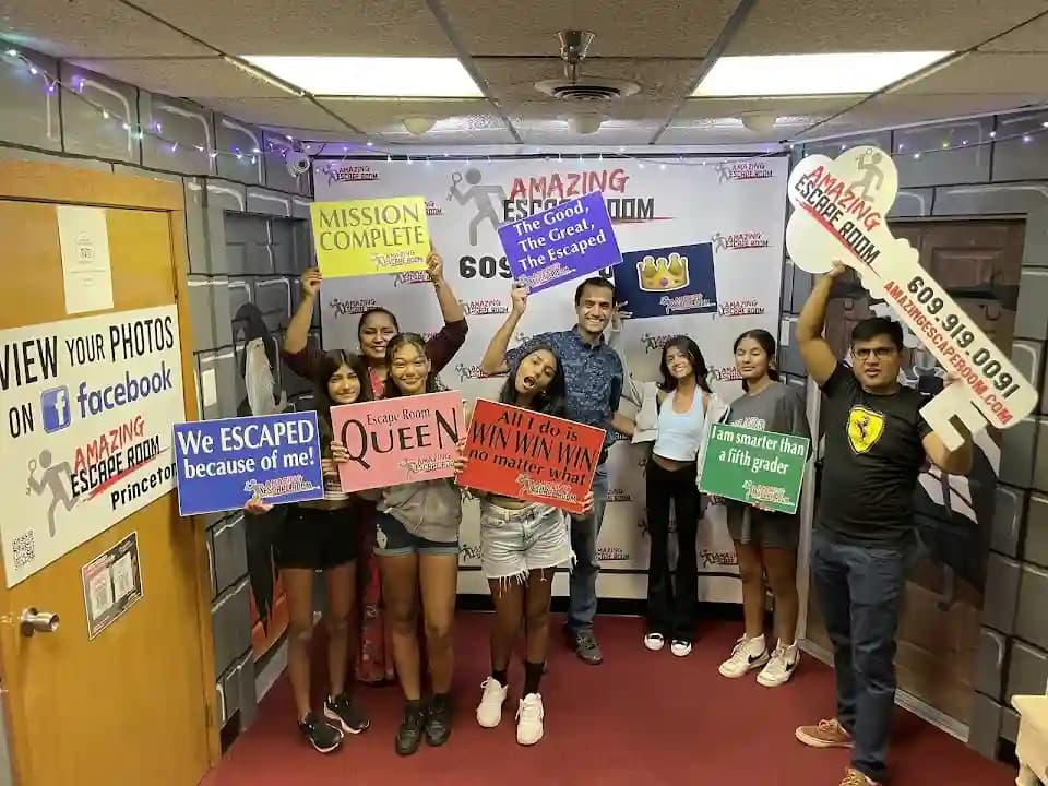 Amazing Escape Room image 10