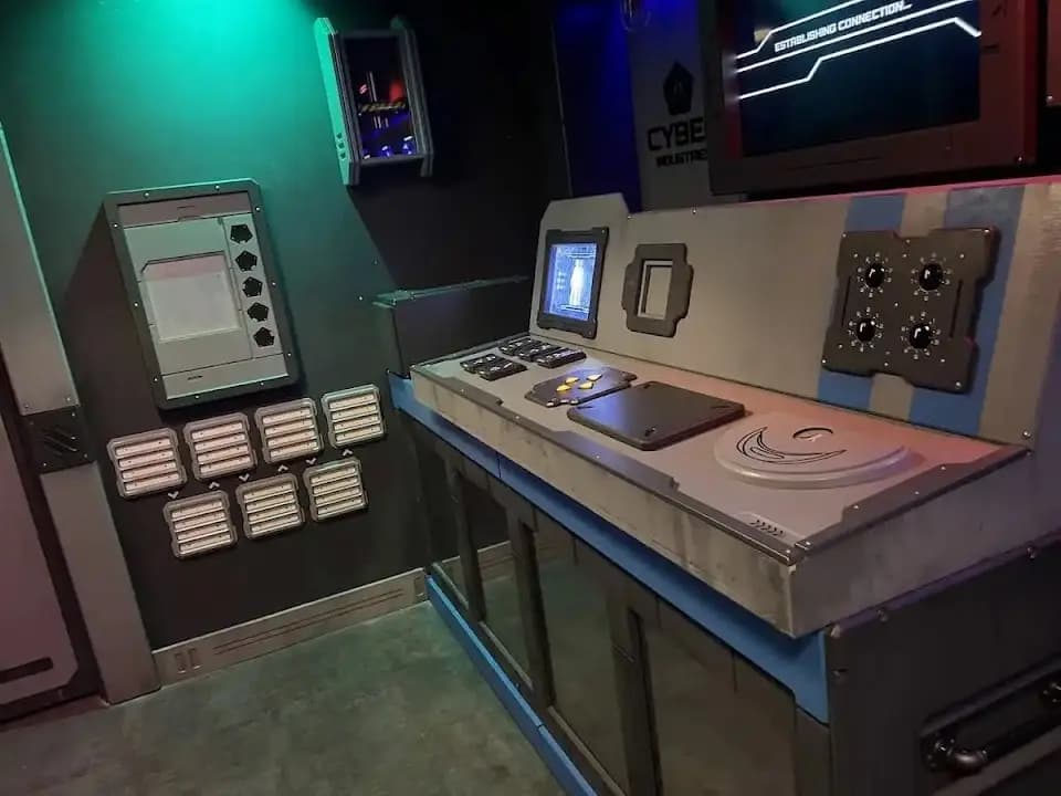 Escape Room NYC - Mission Escape Games image 9
