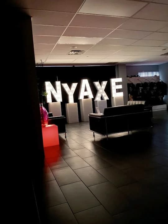 NY Axe Throwing Range - Farmingdale image 9