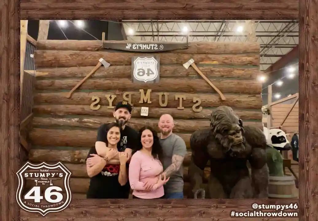 Stumpy's Hatchet House Fairfield - Axe Throwing image 6