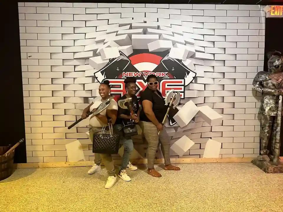 NY Axe Throwing Range - Huntington image 5