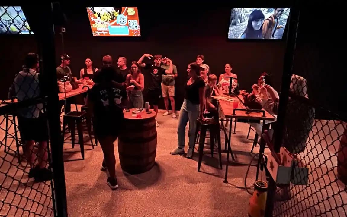 NY Axe Throwing Range - Huntington image 10