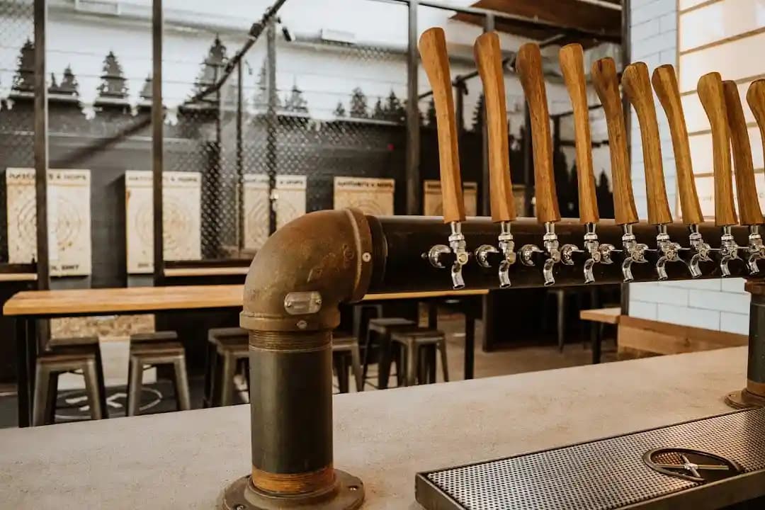 NY Axe Throwing Range - Brooklyn image 10
