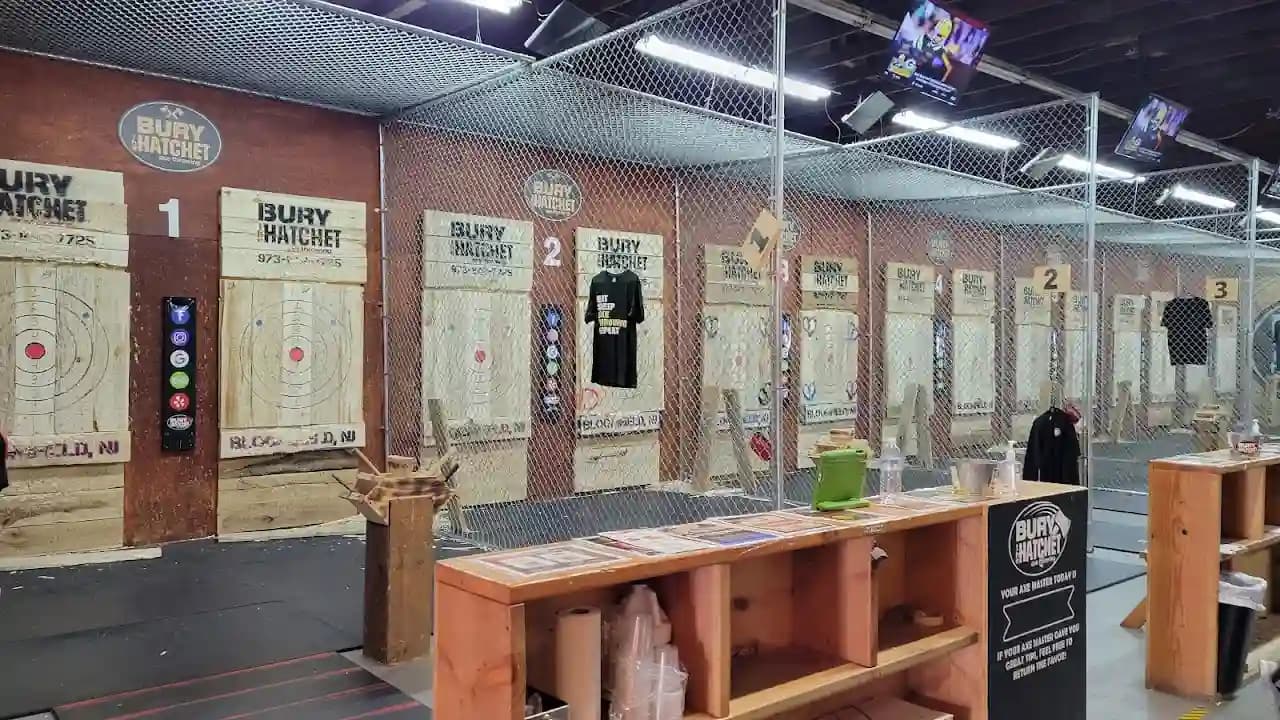 Bury The Hatchet Bloomfield - Axe Throwing image 10