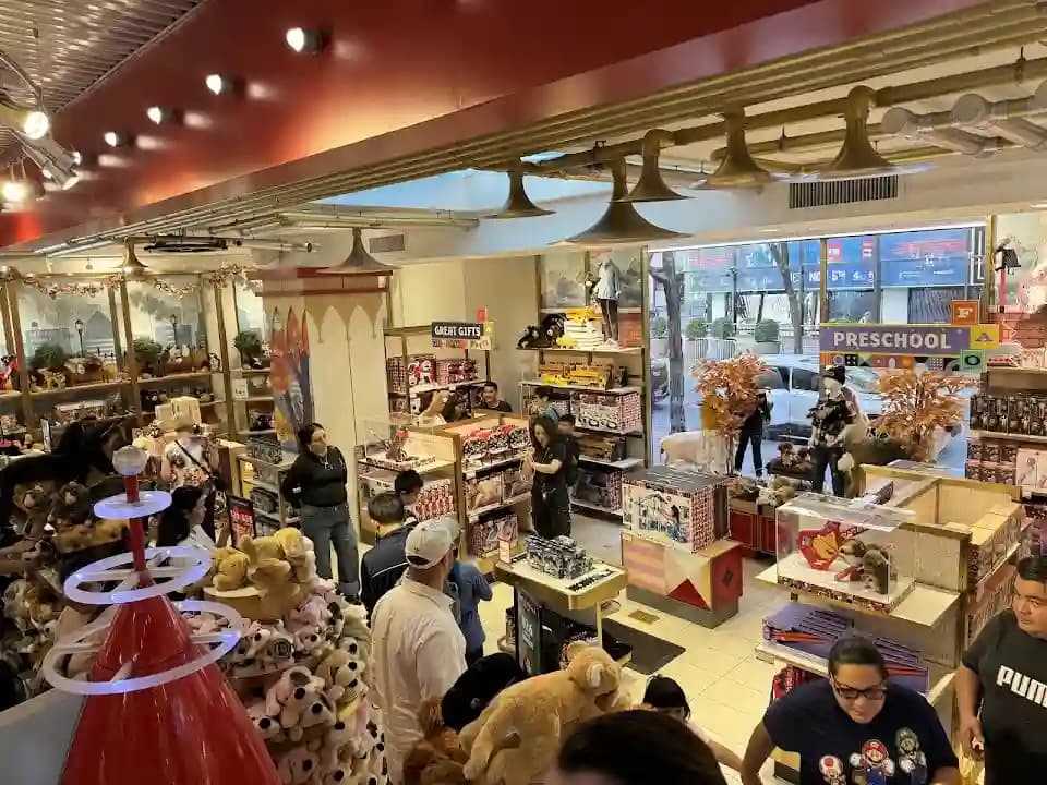 FAO Schwarz image 10