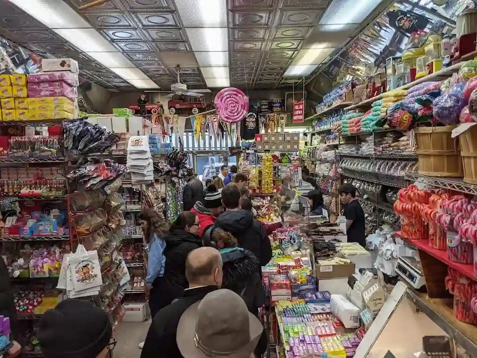 Economy Candy image 8