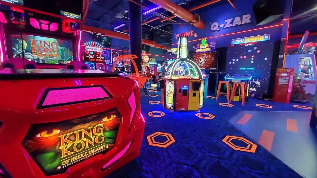 Q-ZAR & Q-AXE | Axe Throwing & Laser Tag image 5