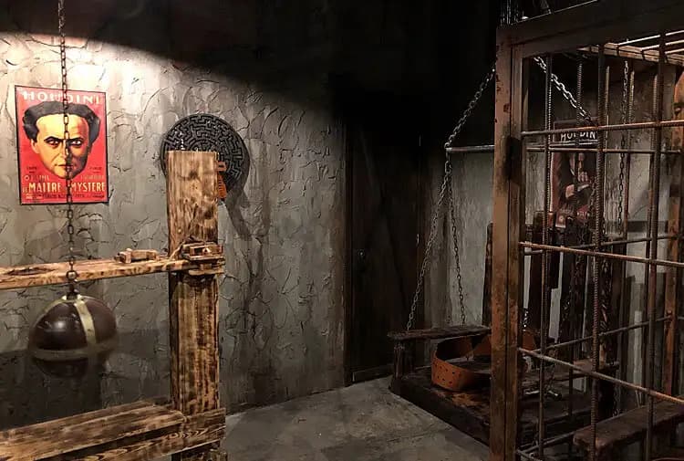 60OUT Escape Rooms - Silver Lake image 3