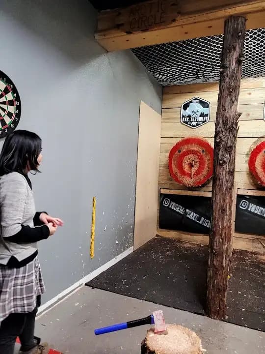 Yosemite Axe Throwing image 7