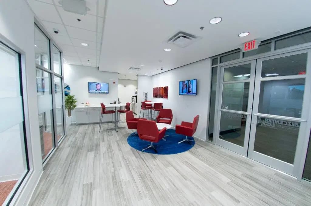 BIZCENTER USA 24/7 Access Furnished Workspace, Private Suites, Coworking, Conference Rooms Rentals and Virtual Offices image 2