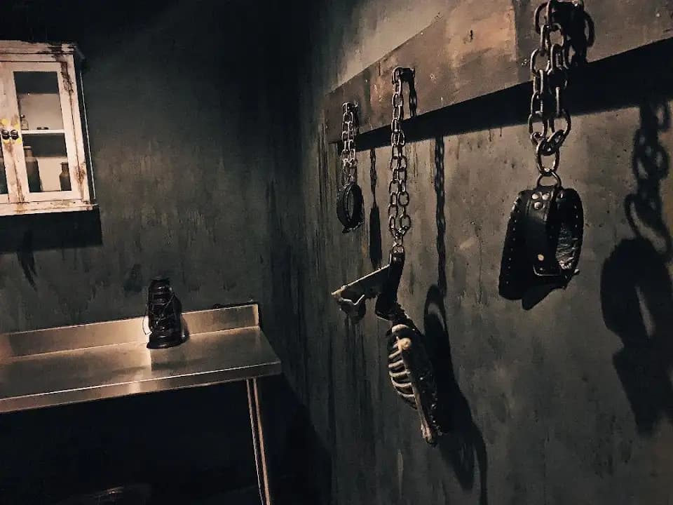 Dare 2 Escape - Escape Room Games image 8