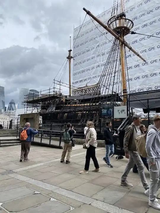 Escape from The Golden Hinde image 8