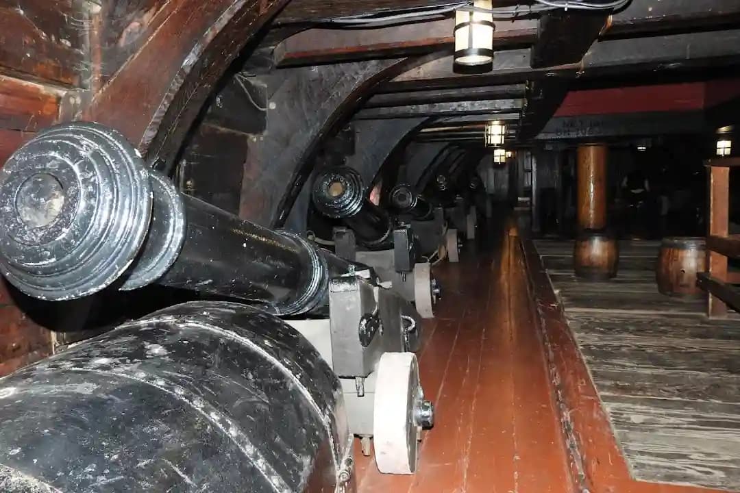 Escape from The Golden Hinde image 10