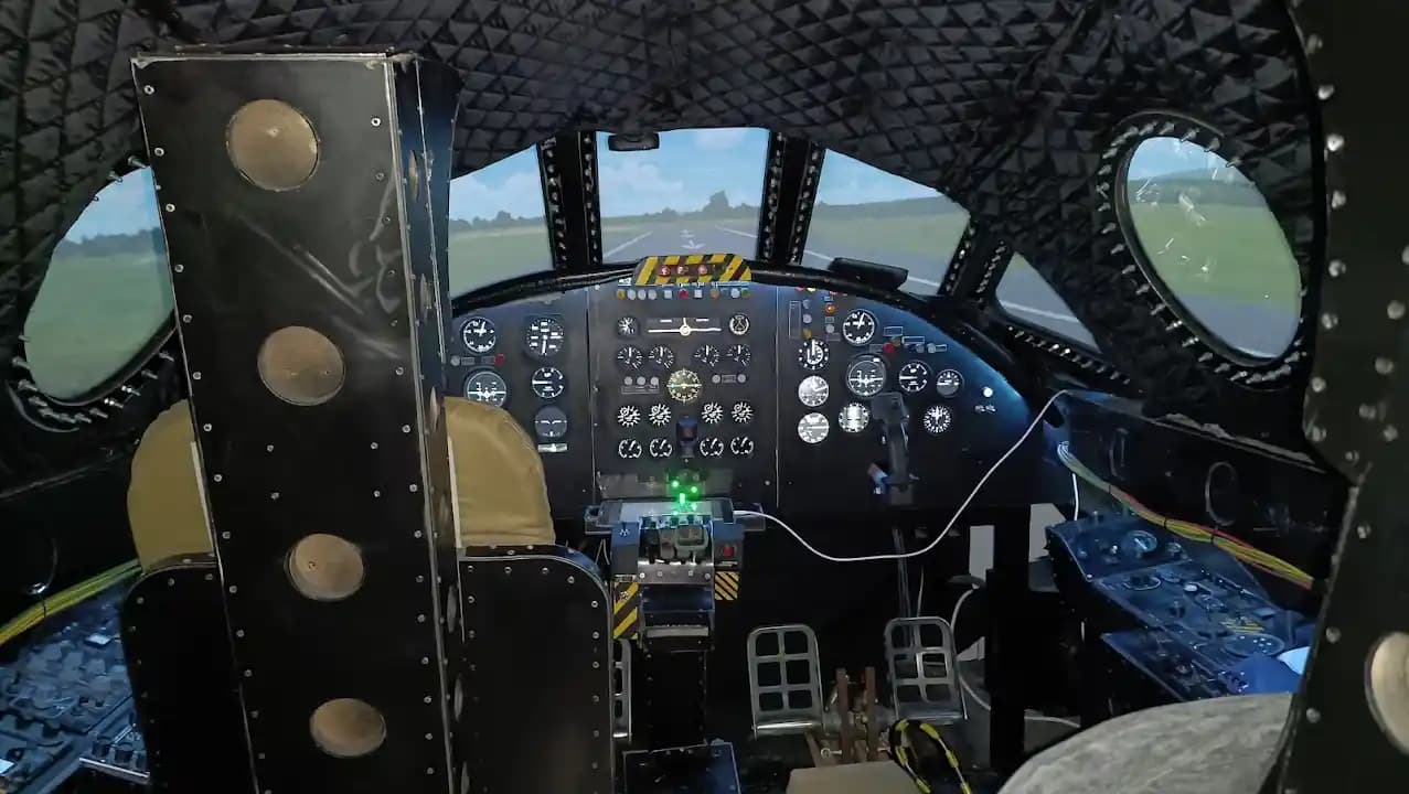 Runway Flight Simulators Ltd image 10