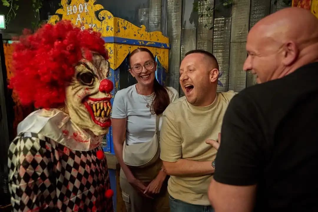 Houdini's Escape Room Experience - Manchester Parrs Wood image 4