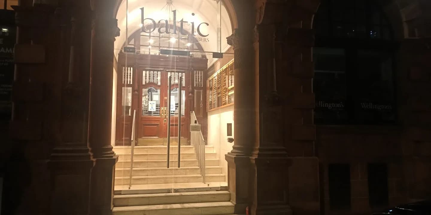 Escape Glasgow image 2
