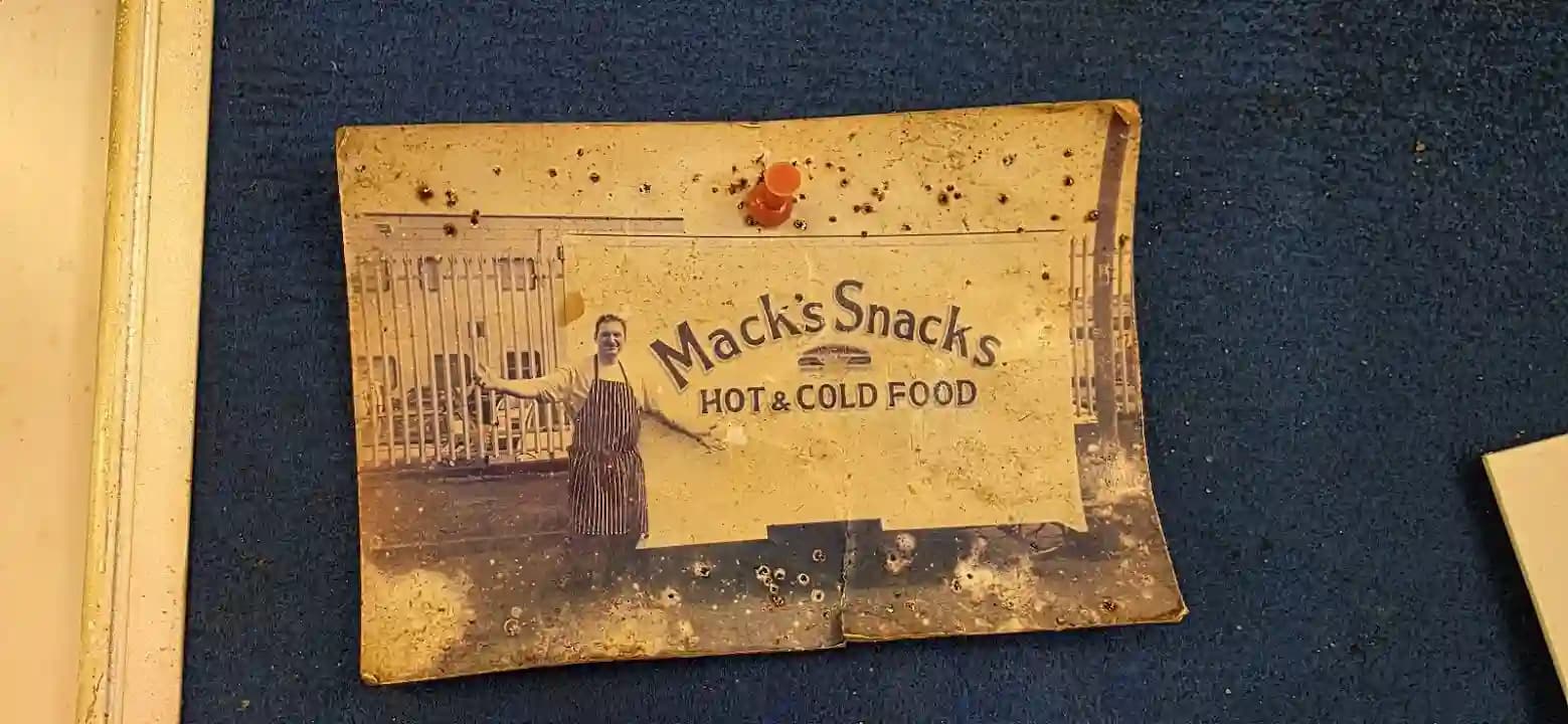 Macks Diner image 8