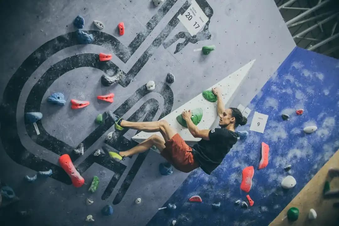 The Climbing Academy - "The Newsroom" image 3