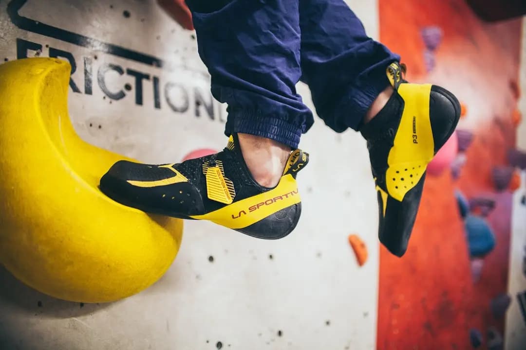The Climbing Academy - "The Newsroom" image 9