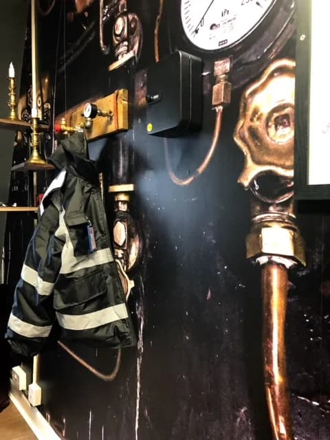 Locked In Escape Room Glasgow image 7