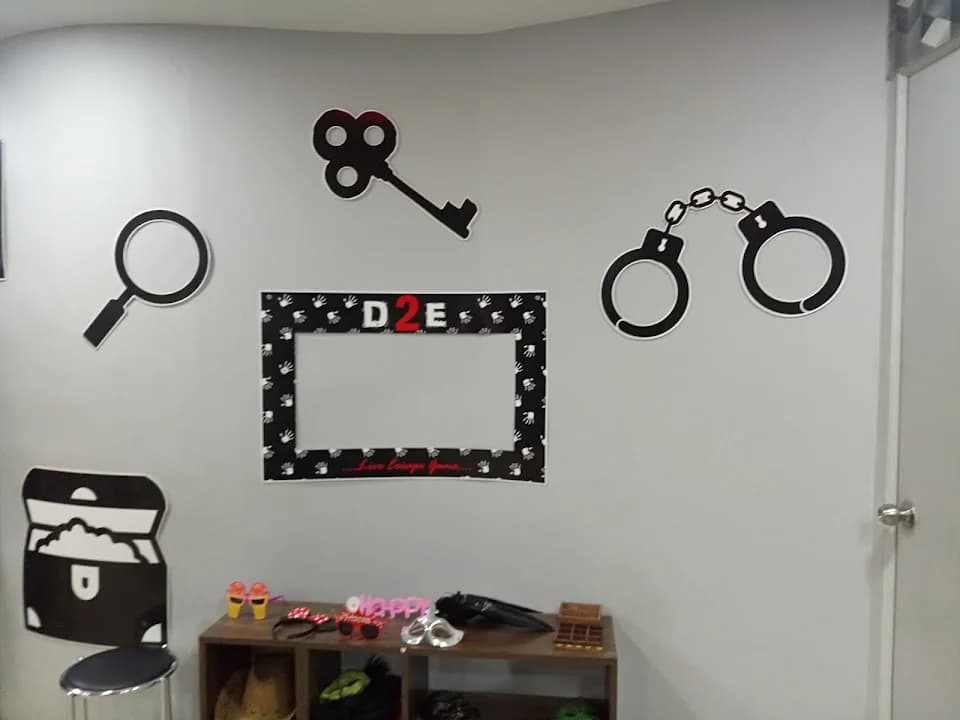 Dare 2 Escape image 4