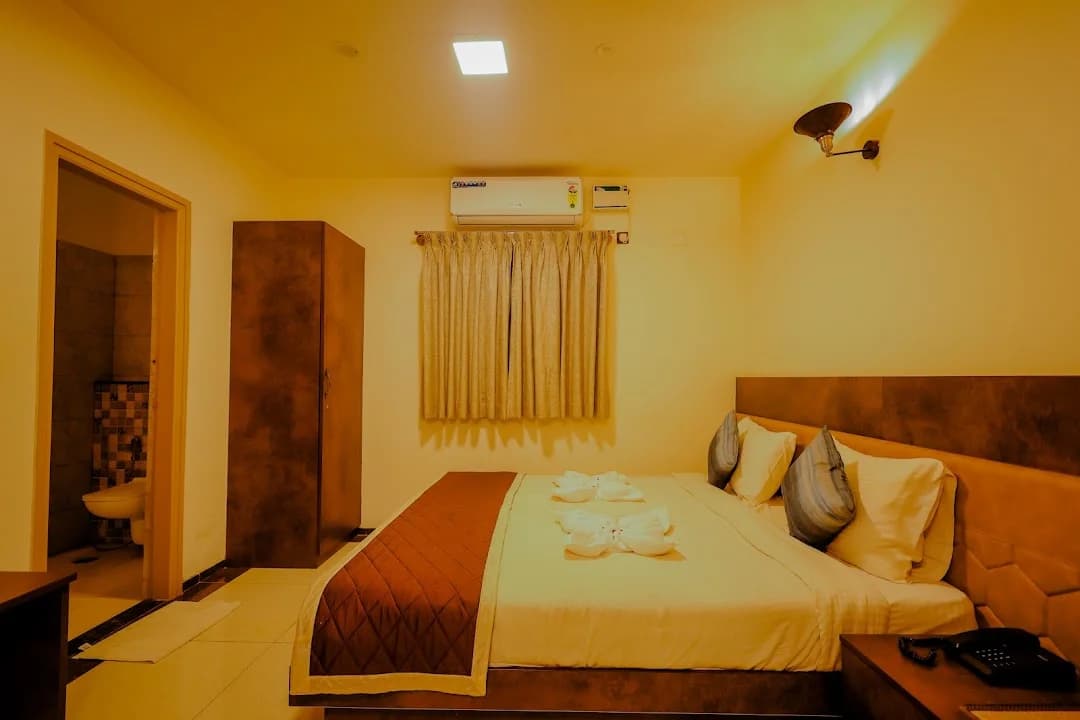 Nirantara Resort - Best Resort in Bengaluru | Luxury Nature and Adventure Retreat image 7
