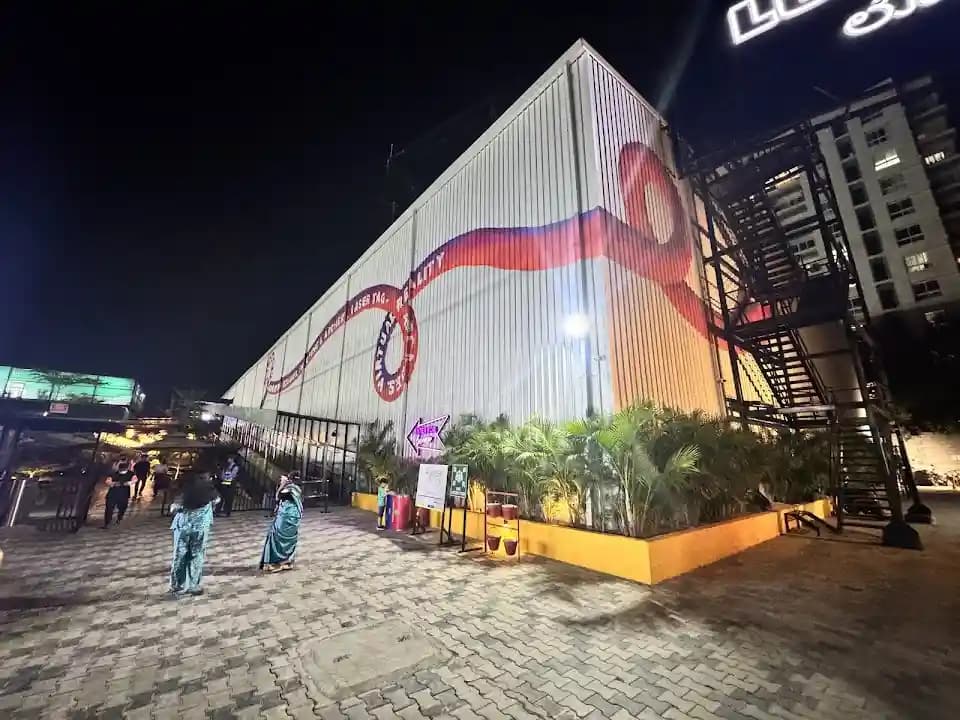Loco Bear - The Ultimate Entertainment Hub image 8