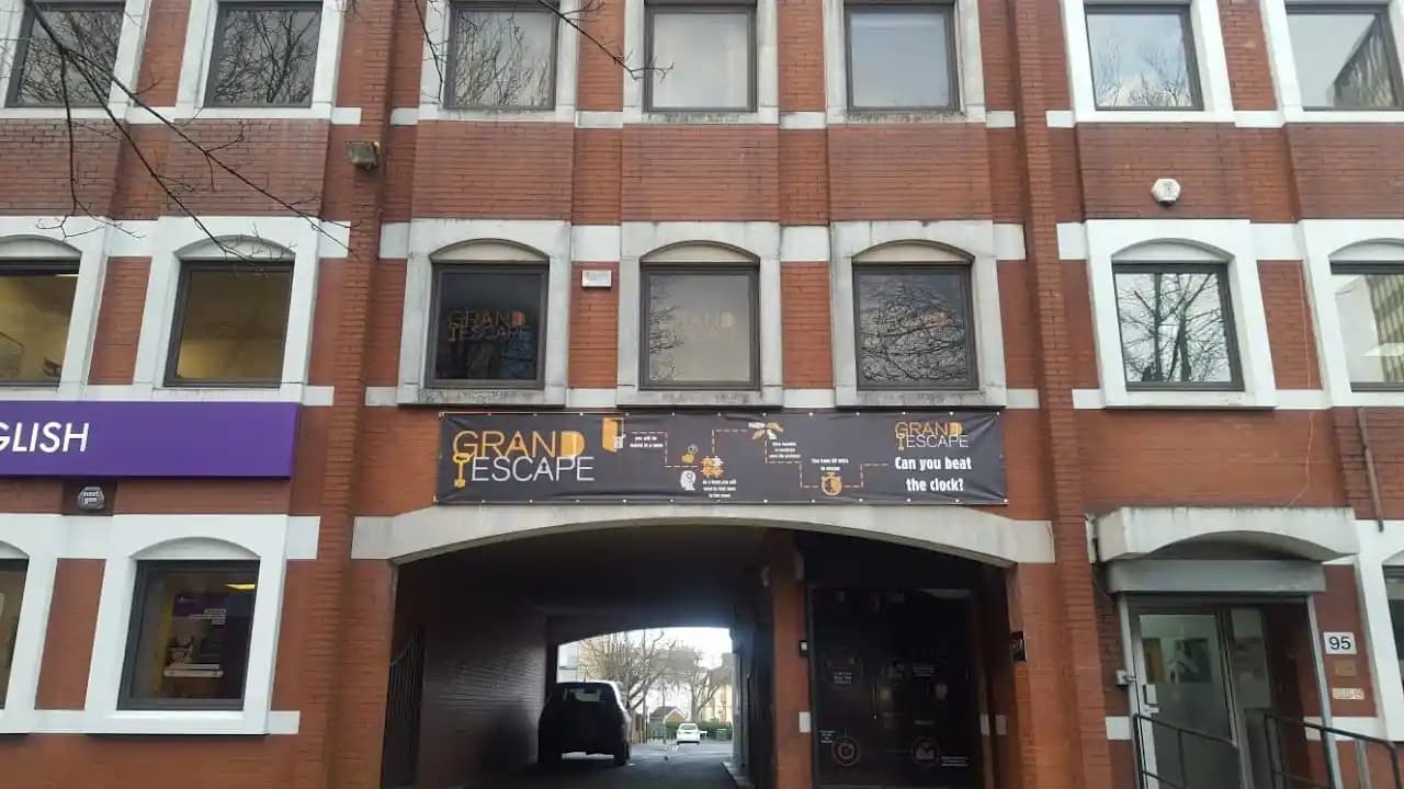Grand Escape image 7