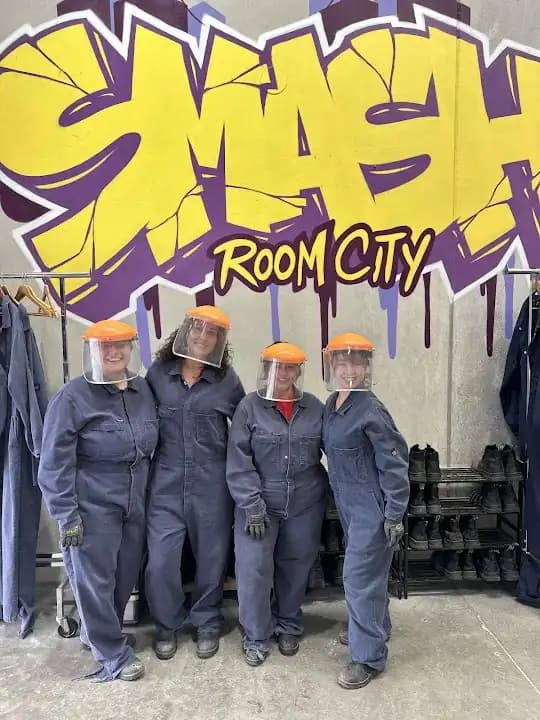 Smash Room City image 5