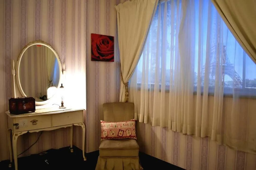 Social Escape Rooms image 2
