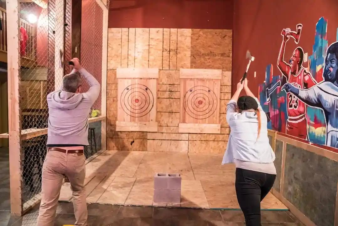 Bad Axe Throwing Chicago (West Loop) image 5