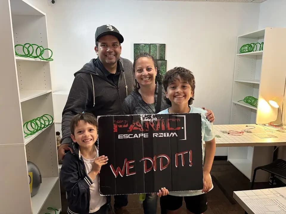 Panic Escape Room Games image 7