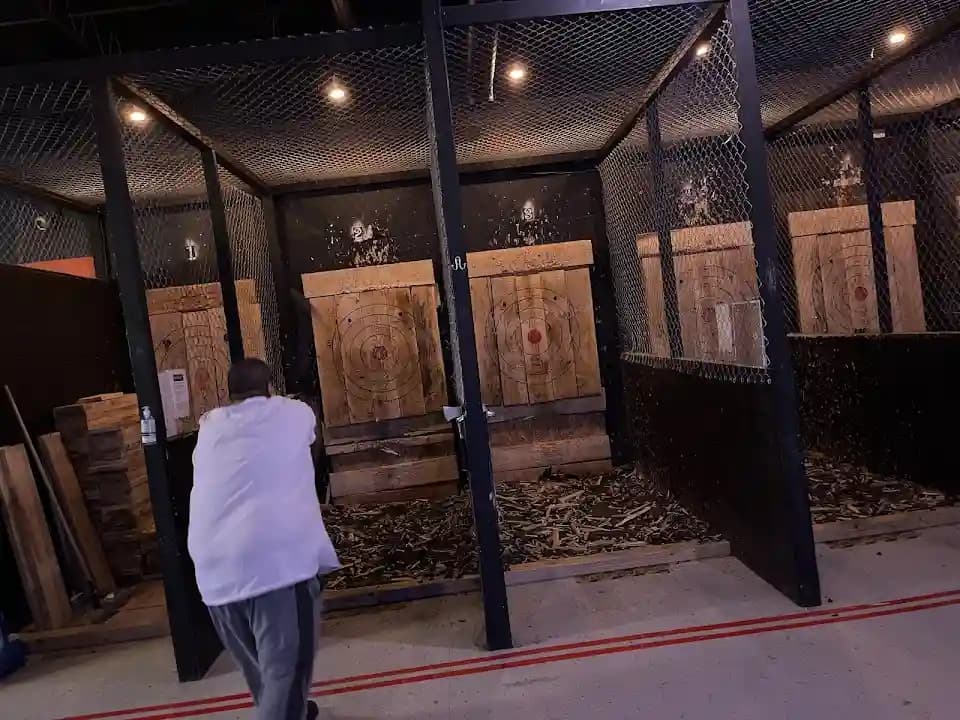 Axeclusive Axe Throwing & VR Lounge image 4
