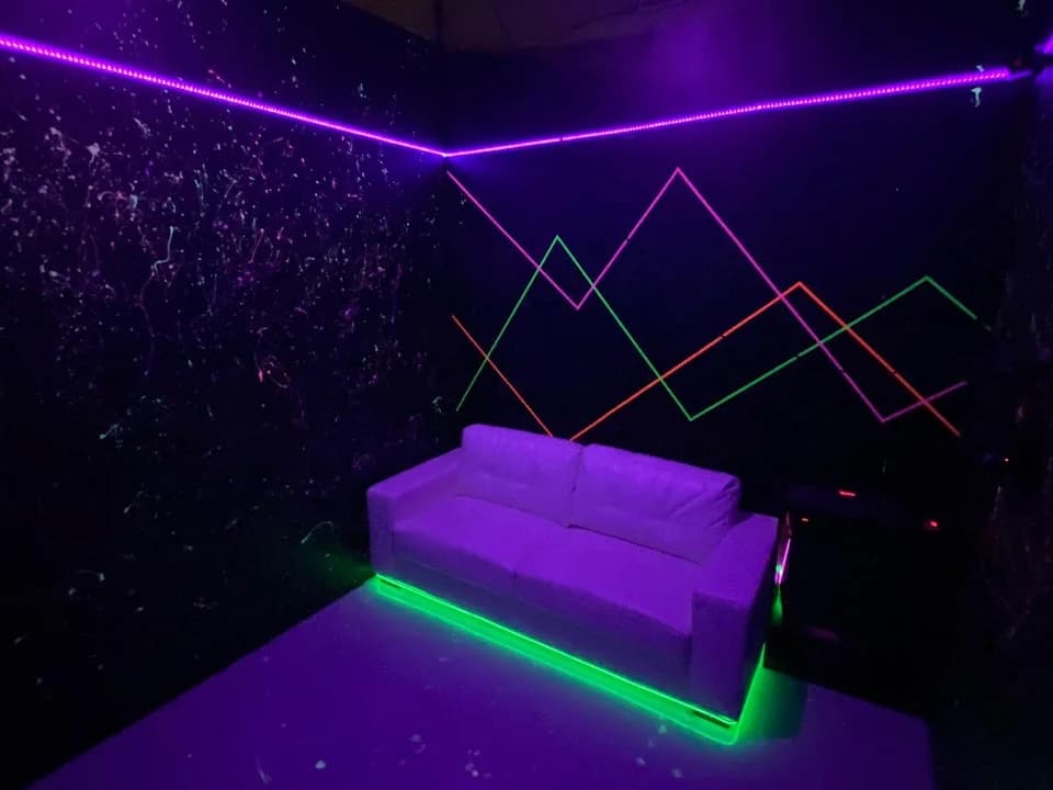 Axeclusive Axe Throwing & VR Lounge image 8