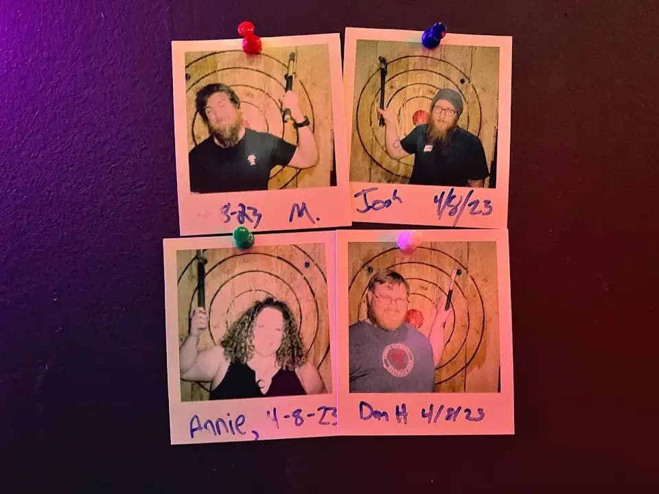 Black Oak Axe Throwing image 8