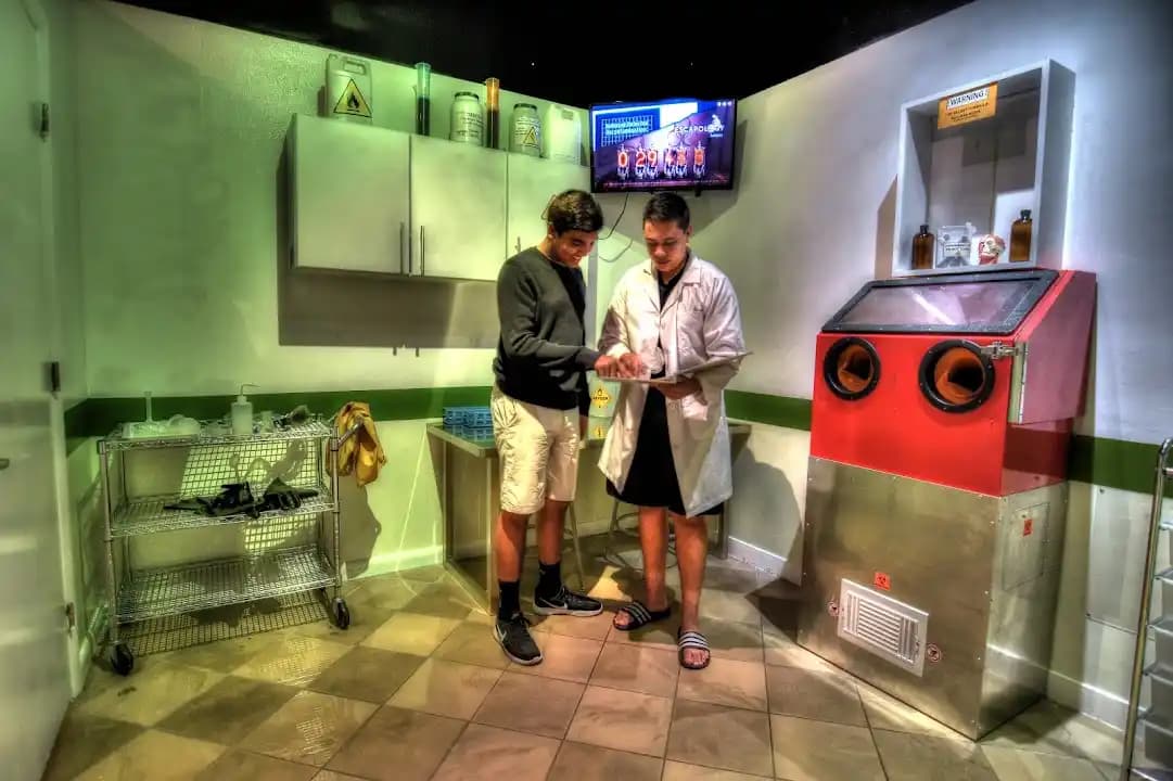 Escapology Escape Rooms Dallas - Victory Park image 7