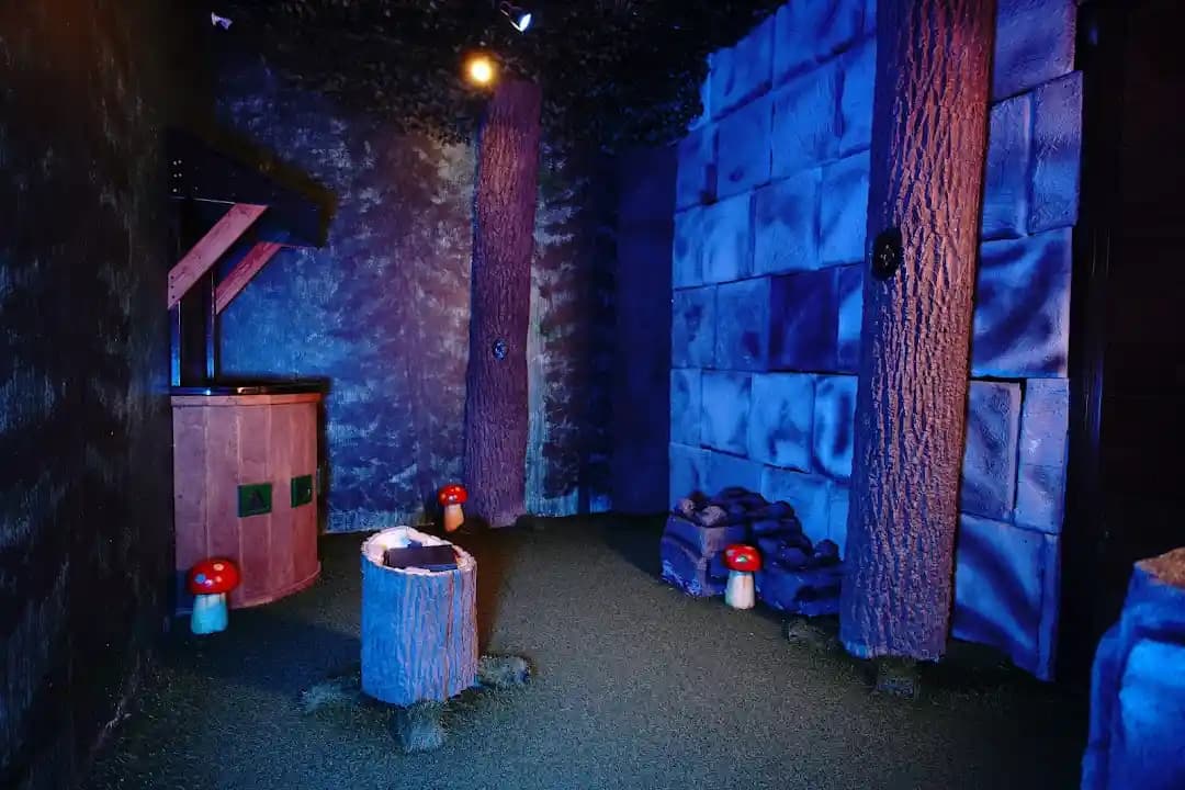 Red Door Escape Room image 9