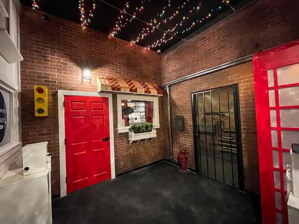 Red Door Escape Room image 3