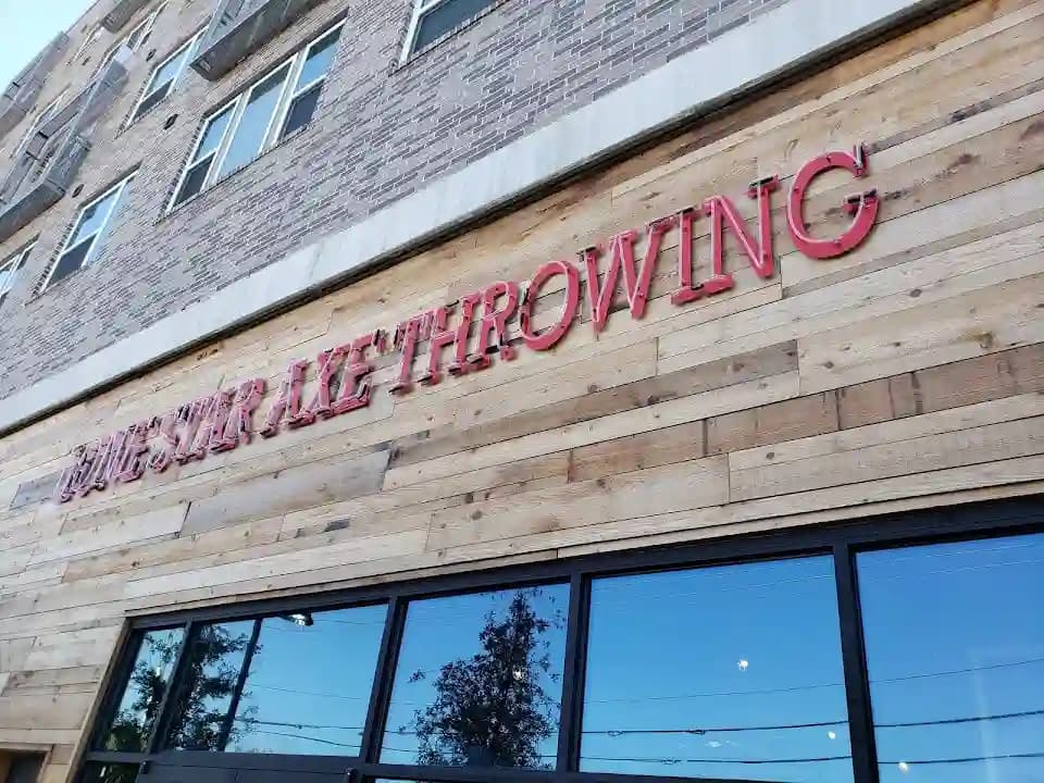 Lone Star Axe Throwing image 7