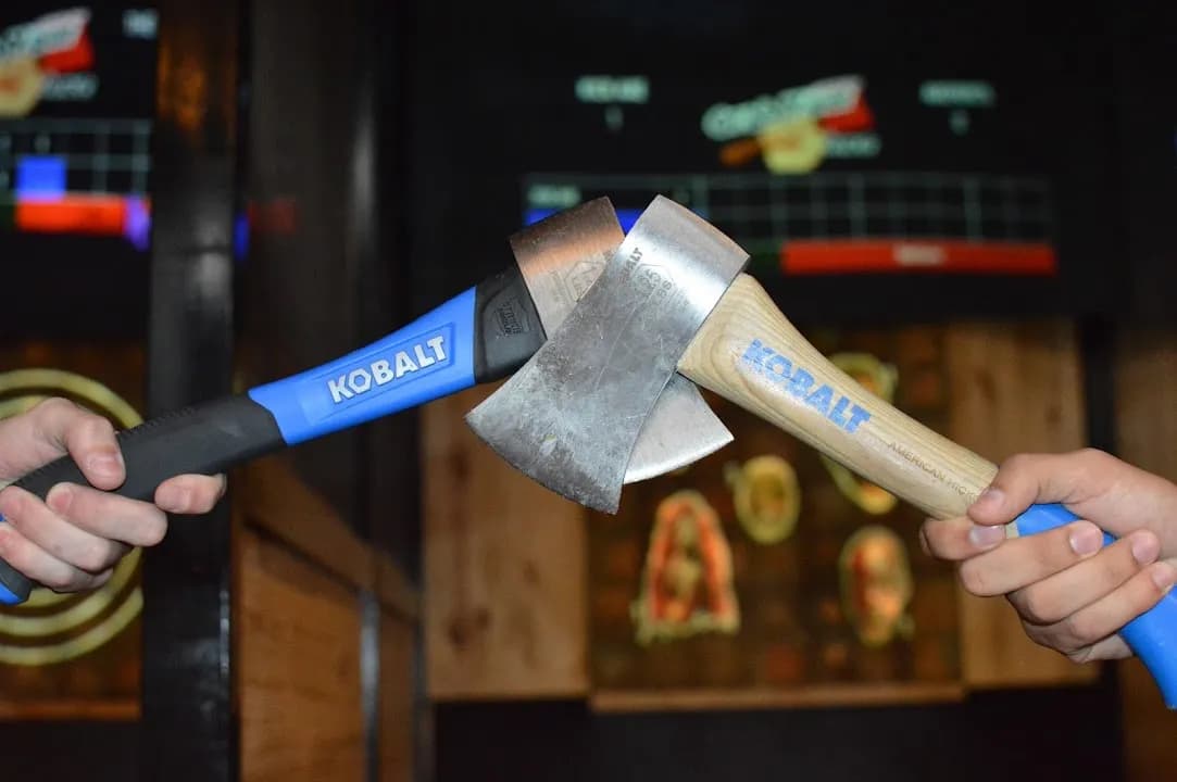 Grab Your Axe, Lewisville Axe Throwing image 6