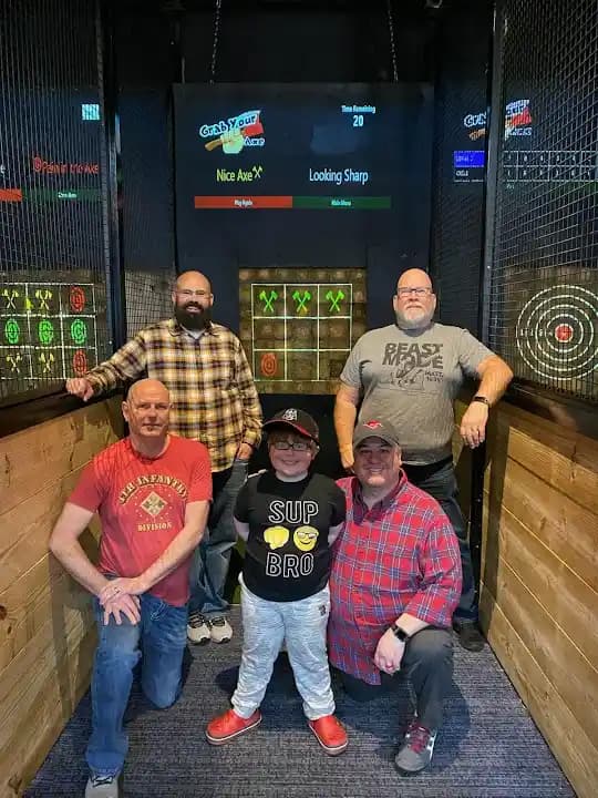 Grab Your Axe, Lewisville Axe Throwing image 10