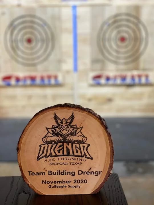 Drengr Axe Throwing image 7