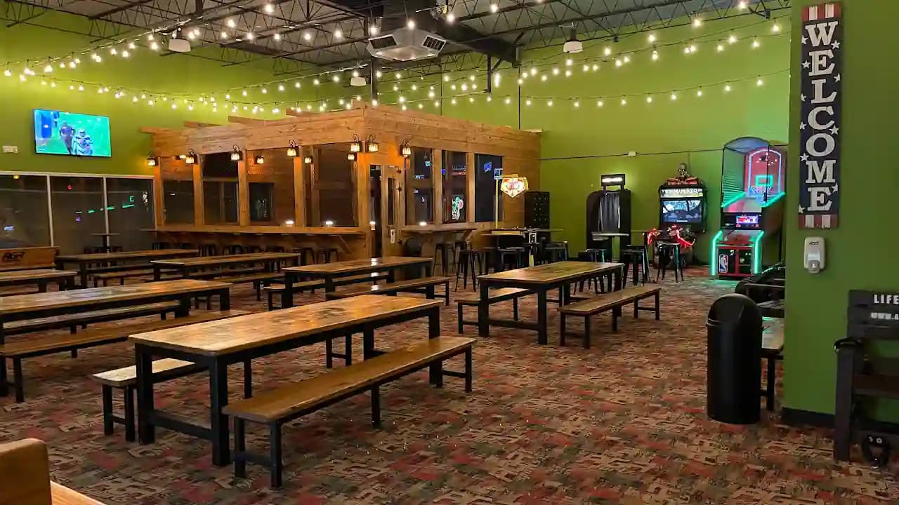 AGR Sports Indoor Paintball, Laser Tag, Gellyball and Axe Throwing image 5