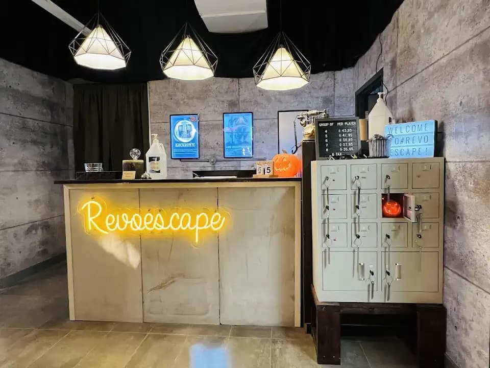 Revo Escape image 3