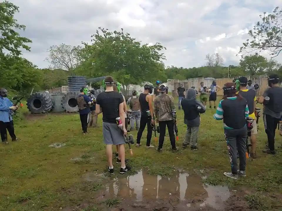 TANKS PAINTBALL PARKS image 9
