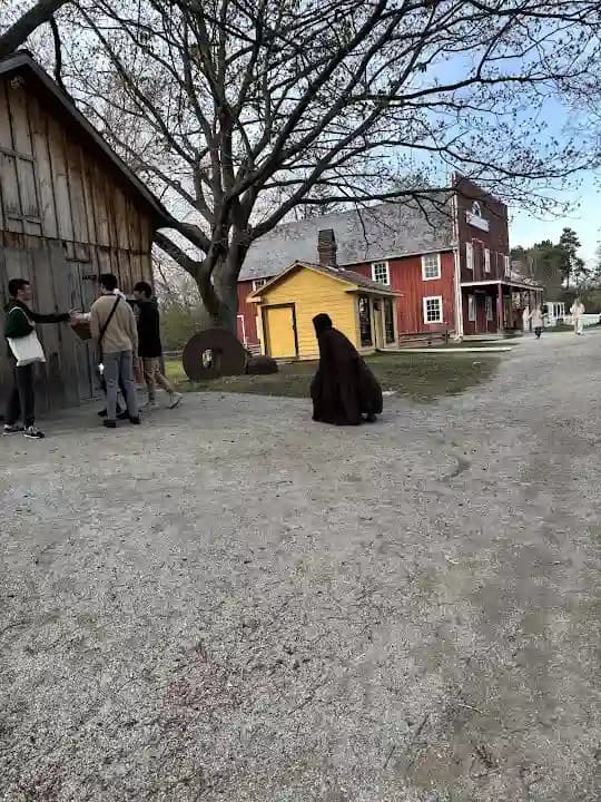 Outdoor Escape Room Where Dark Things Dwell image 4