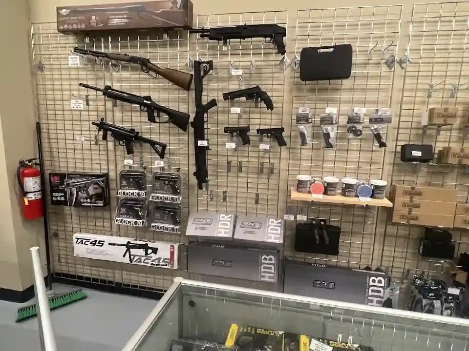 Badlands Paintball & Airsoft Toronto Megastore image 4